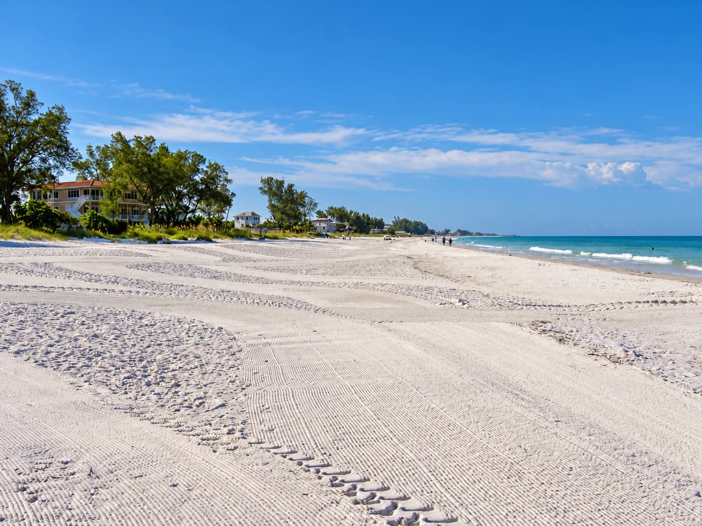 Holmes Beach shoreline on Anna Maria Island